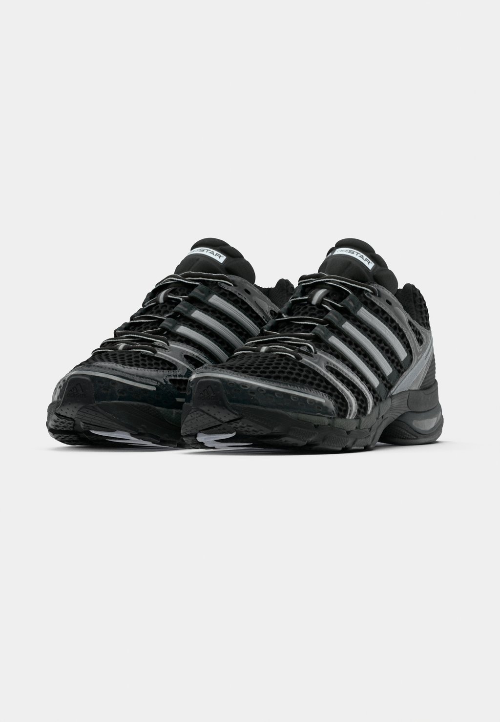 Unisex retro running low-top trainers - core black/cloud white