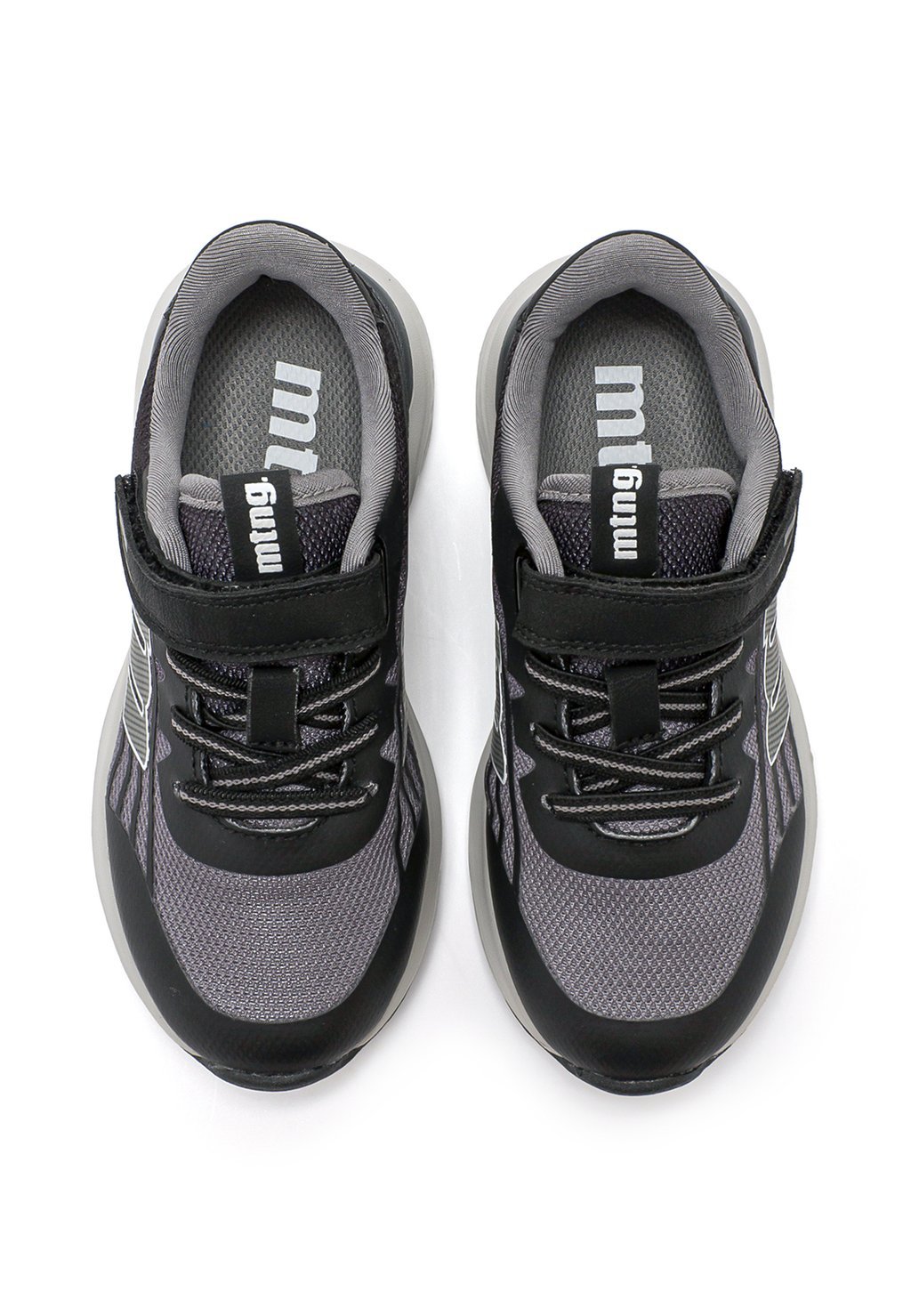 Unisex low-top trainers - black