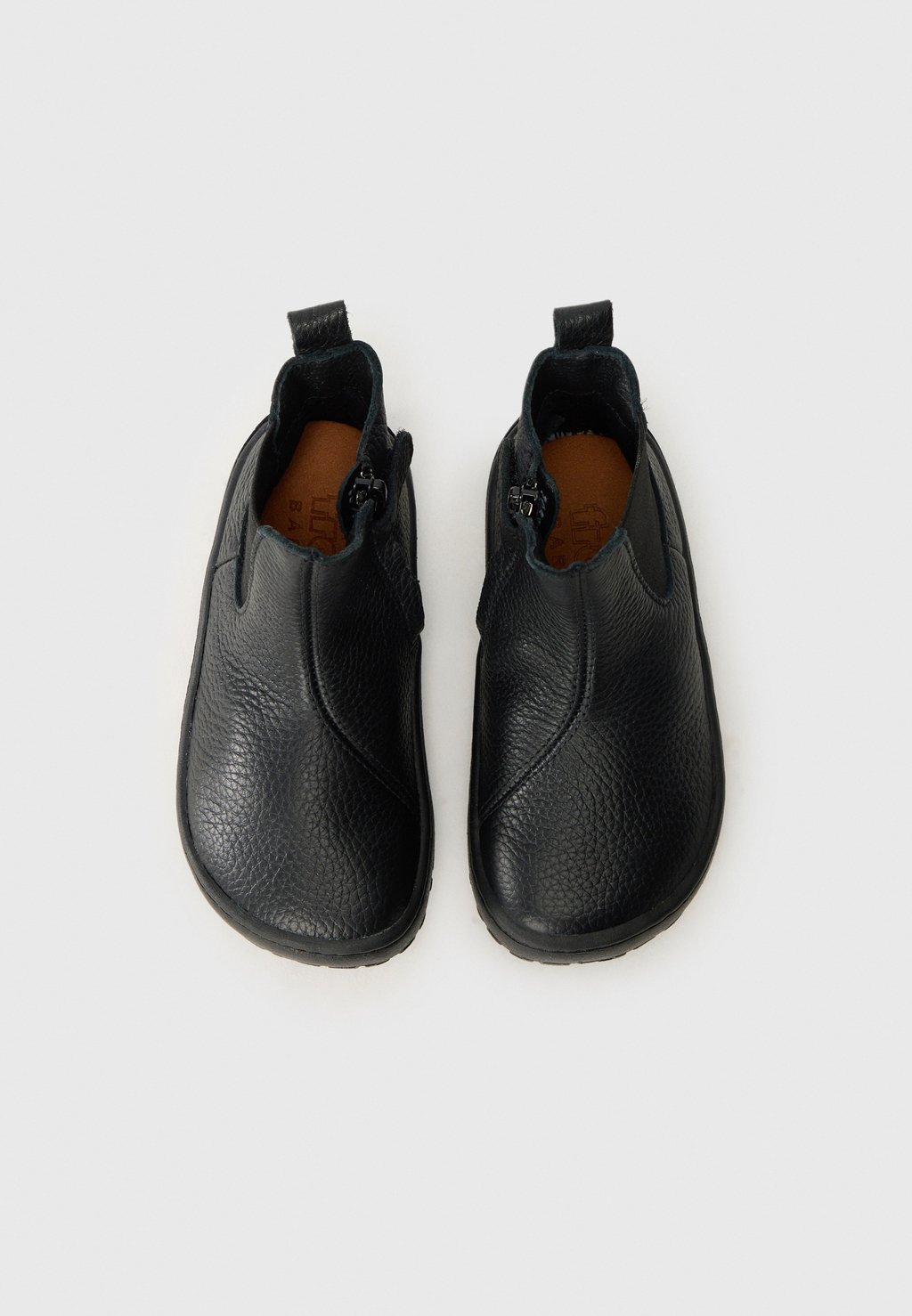 Unisex barefoot ankle boots - black