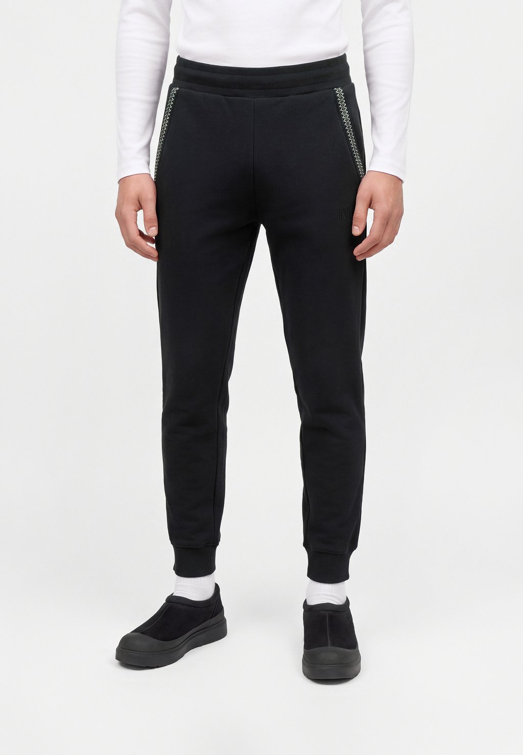 Jogger trousers - black