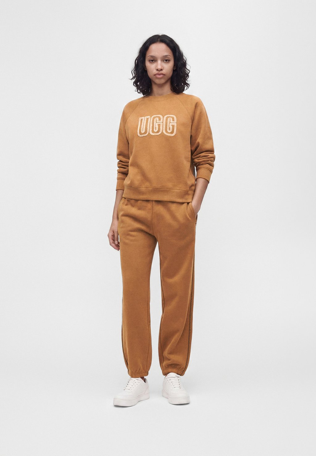 Joggers - chestnut
